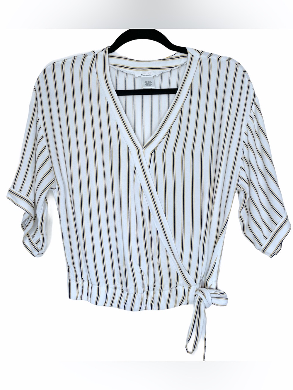 Urban Romantics Striped V-neck Top Size Small